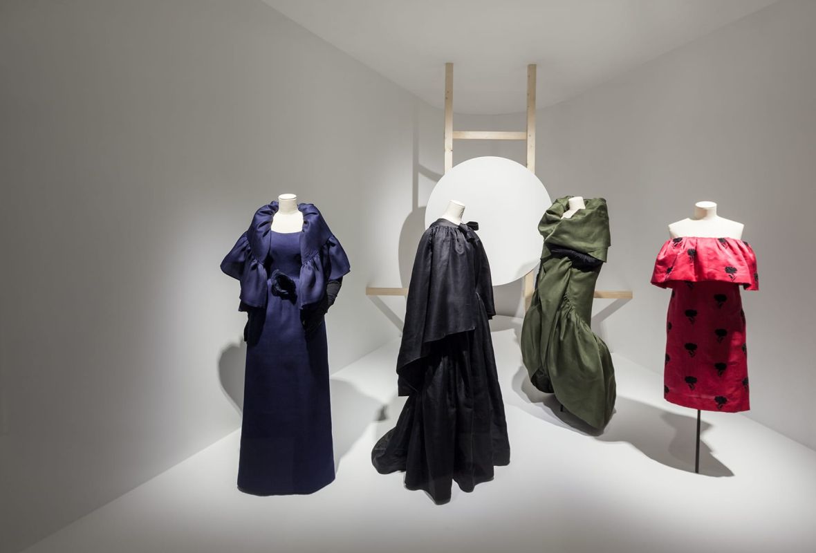 cristóbal balenciaga designs